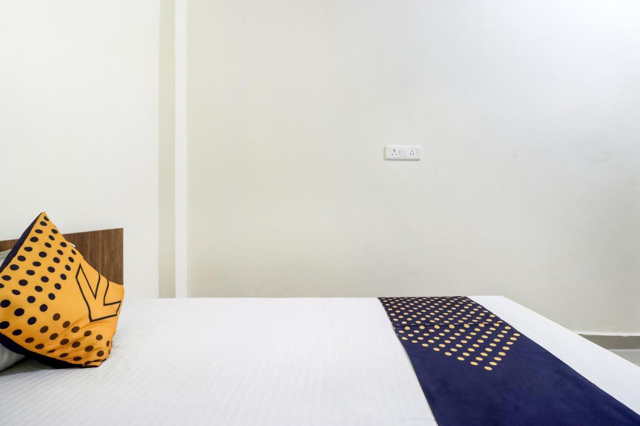 Oyo 40073 Yash Homestay Samarda Kaliasot Ngoại thất bức ảnh