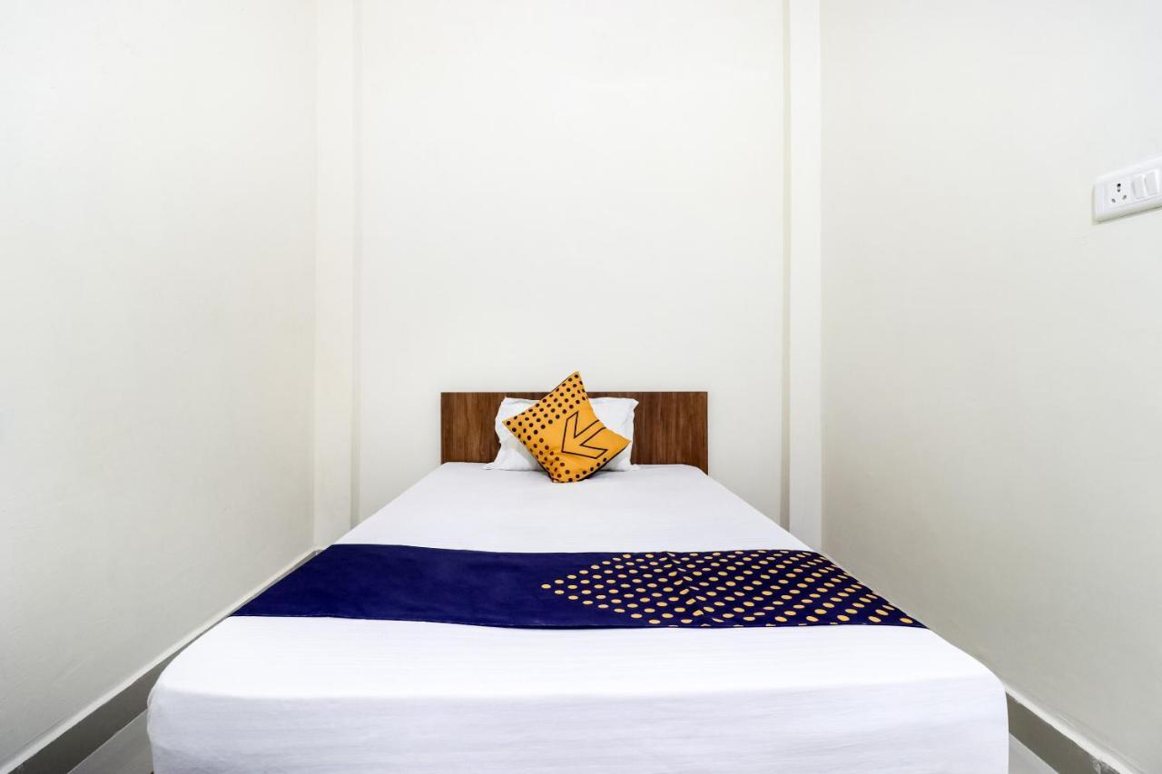 Oyo 40073 Yash Homestay Samarda Kaliasot Ngoại thất bức ảnh
