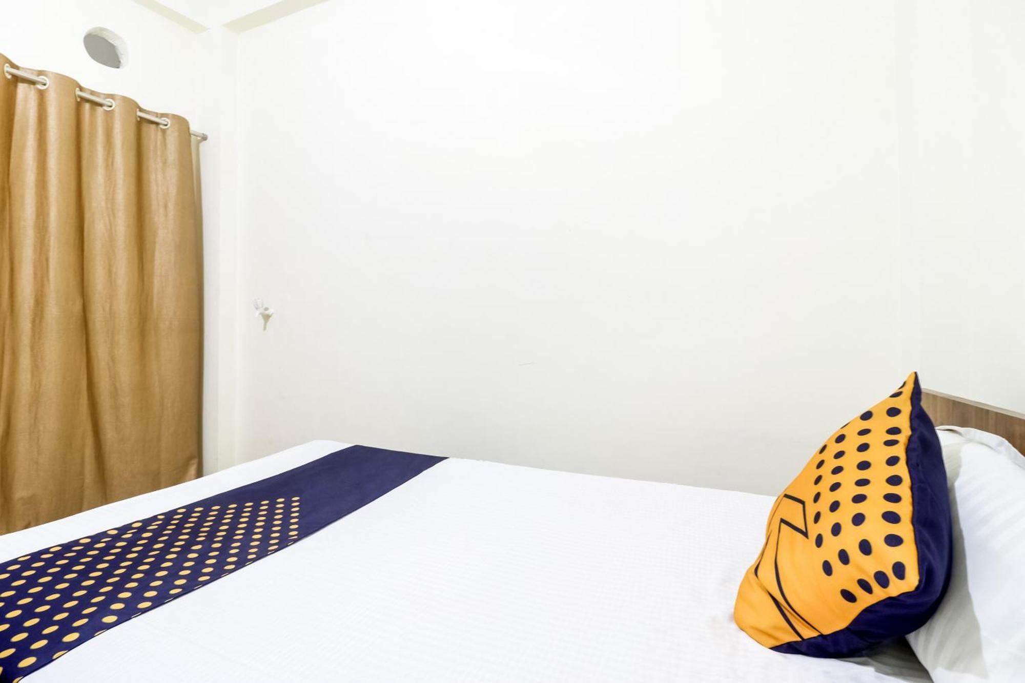 Oyo 40073 Yash Homestay Samarda Kaliasot Ngoại thất bức ảnh