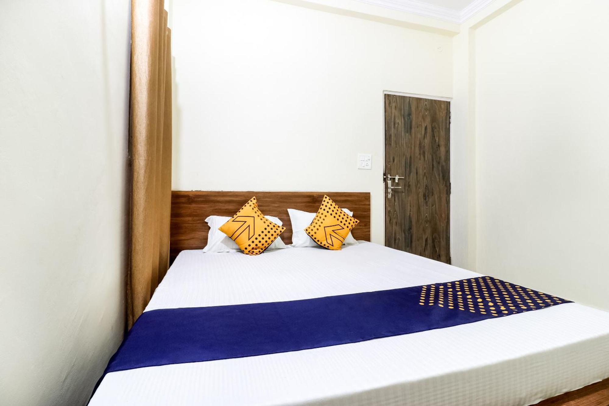 Oyo 40073 Yash Homestay Samarda Kaliasot Ngoại thất bức ảnh