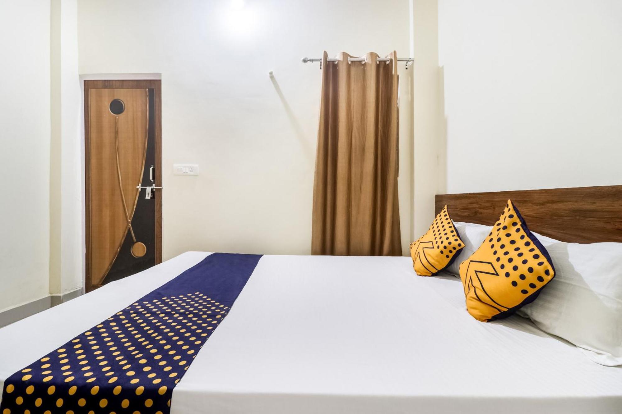 Oyo 40073 Yash Homestay Samarda Kaliasot Ngoại thất bức ảnh