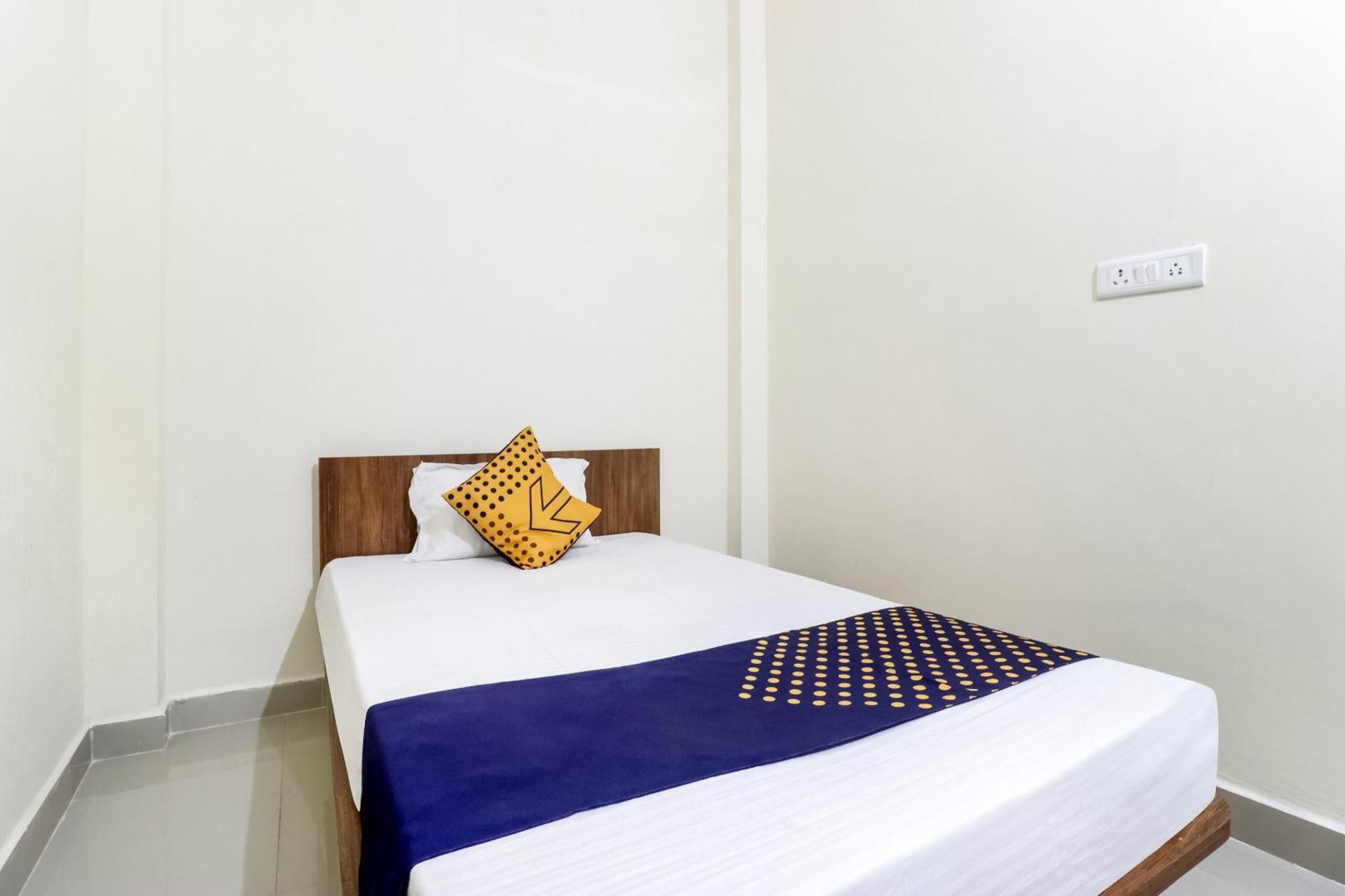Oyo 40073 Yash Homestay Samarda Kaliasot Ngoại thất bức ảnh